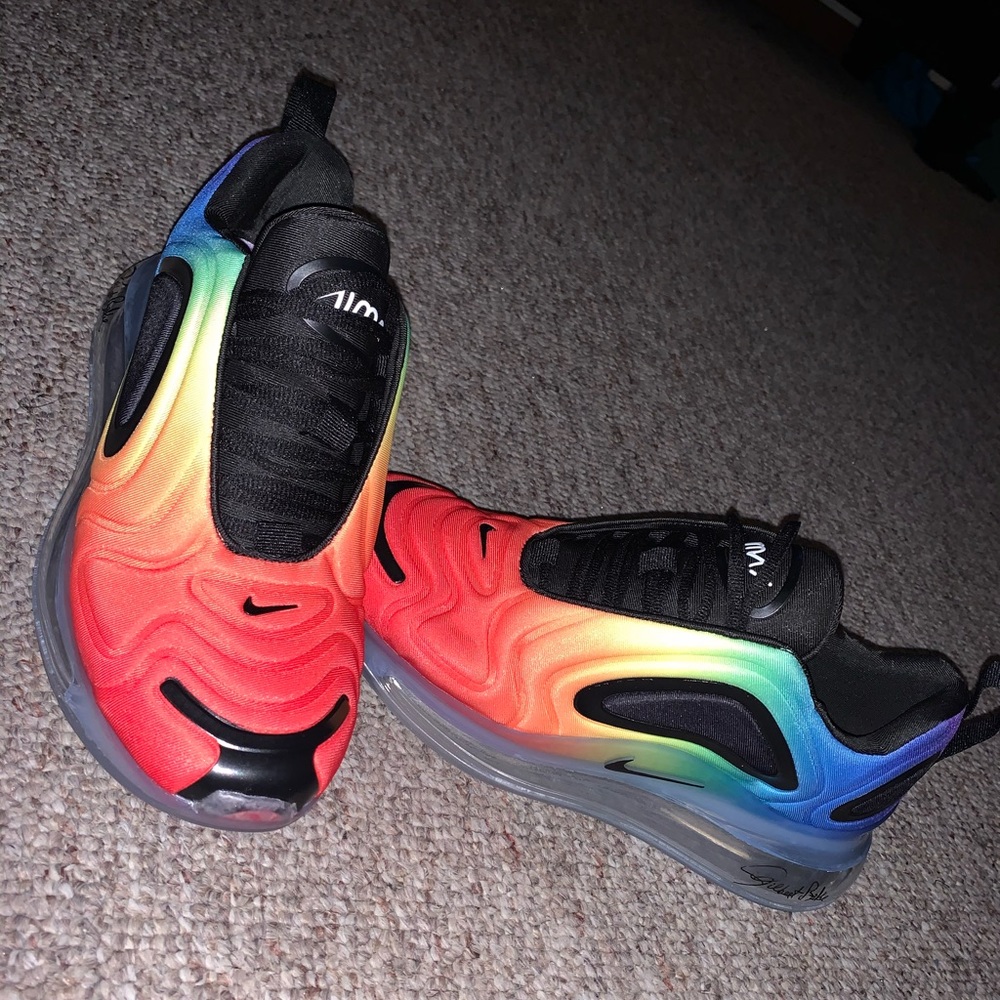 NIKE Rainbow 🌈 Air Max “Be True”